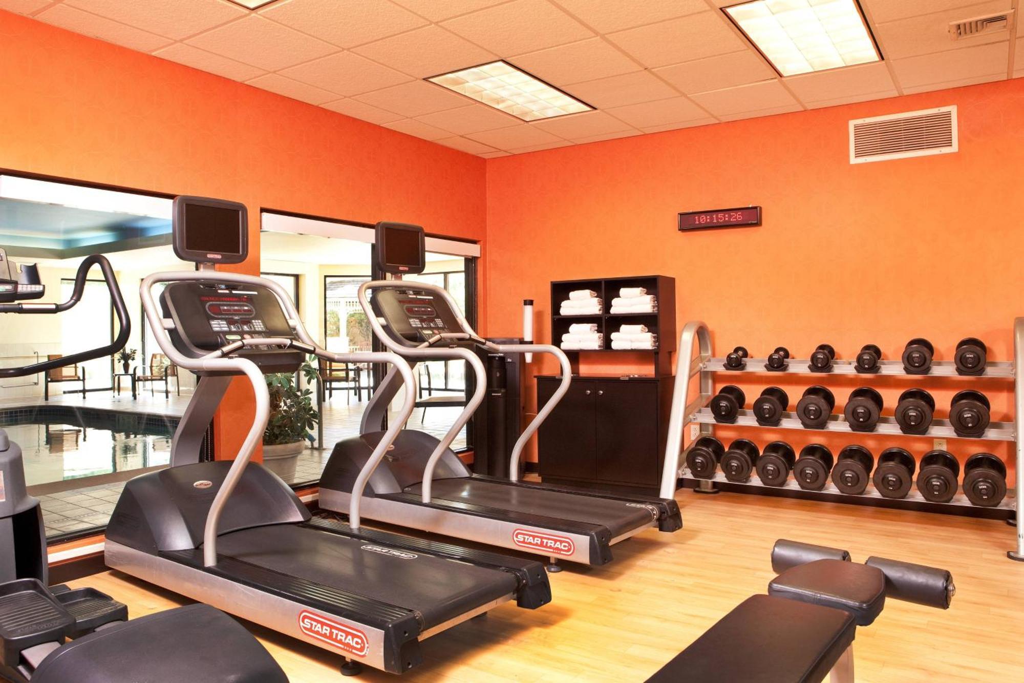 Courtyard Hartford แมนเชสเตอร์ ภายนอก รูปภาพ