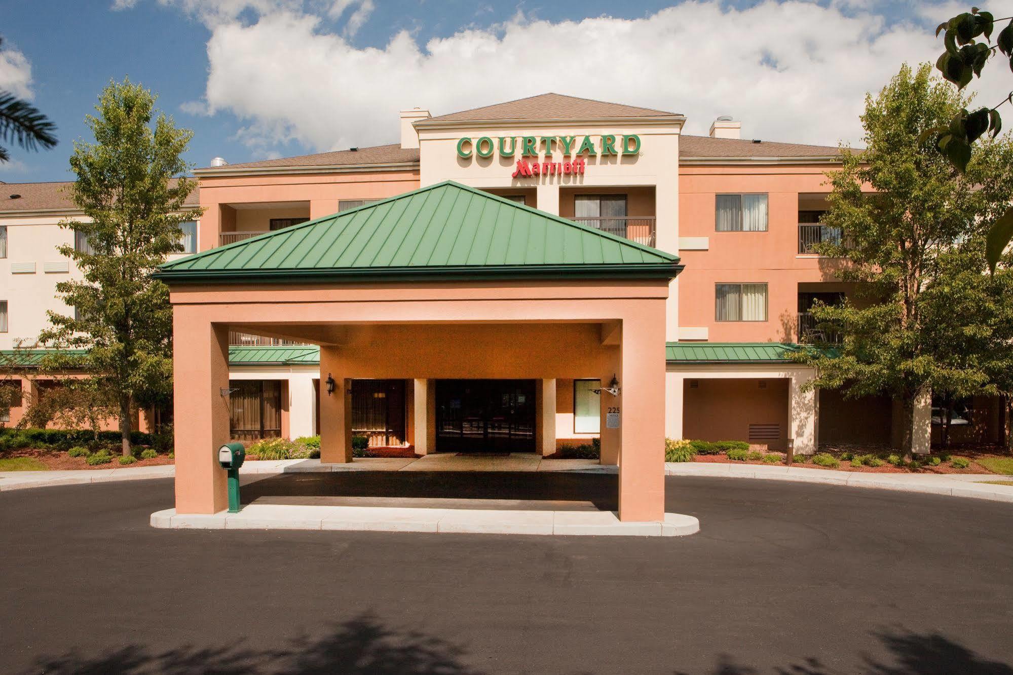 Courtyard Hartford แมนเชสเตอร์ ภายนอก รูปภาพ